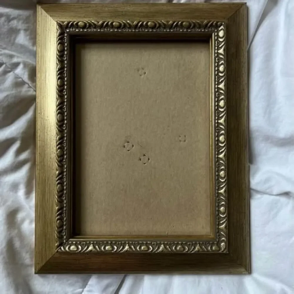 5 x 7 Gold-colored Frame
